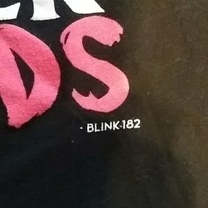 Famous Tops - Blink-182 tee Famous Tops - Blink-182 tee